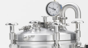 Pressure monitoring for mobile tanks in pharmaceutical processes